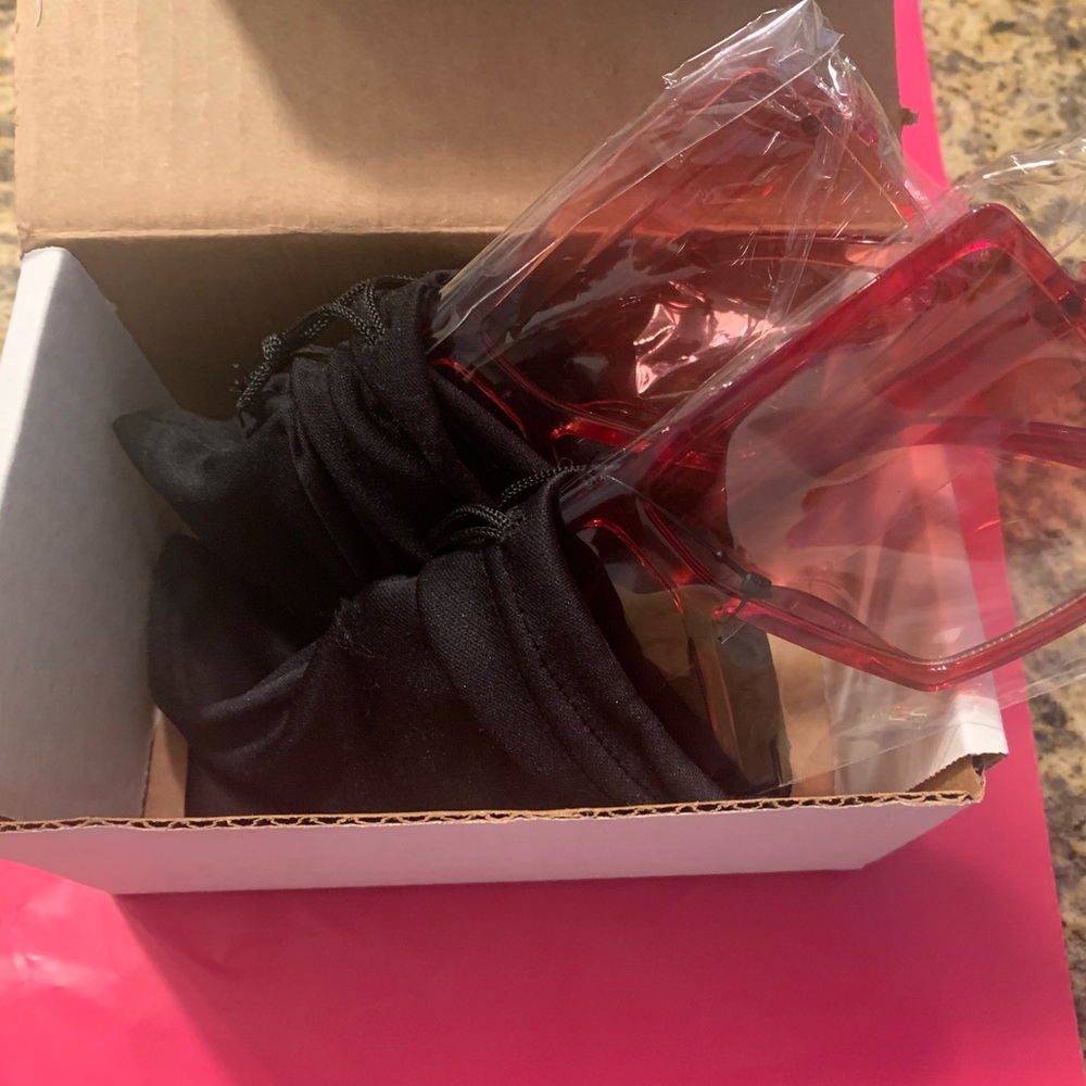 @welovevintage your orders have shipped.